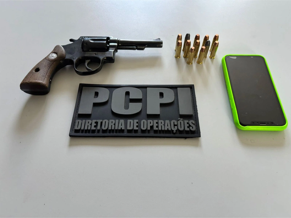 Polícia Civil prende homem por ameaça e apreende arma de fogo em Teresina