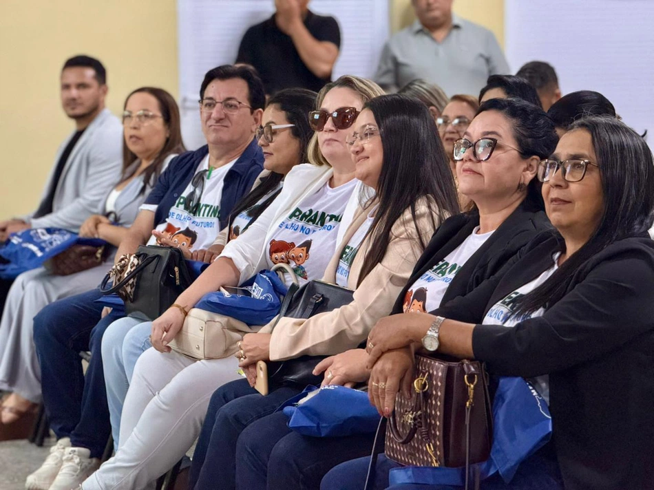 Prefeita Ivanária Sampaio visitam Coreaú (CE) em busca de excelência educacional
