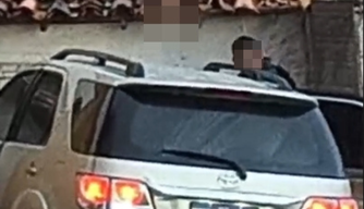 Carro utilizado na fuga dos criminosos