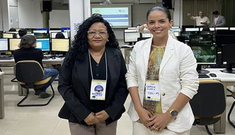 Coordenadora de Prestação de Contas e Dados Partidários do tribunal, Maria do Amparo Araújo, e a chefe do