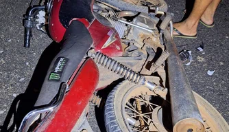 Homem morre após cair de motocicleta na PI-242 de Wall Ferraz