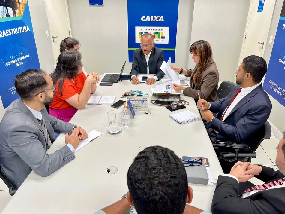 Ivanária Sampaio cumpre agenda na Caixa Econômica e avança em projetos habitacionais para Esperantina