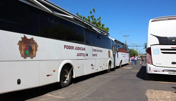 Justiça Itinerante leva serviços gratuitos à população de Baixa Grande do Ribeiro