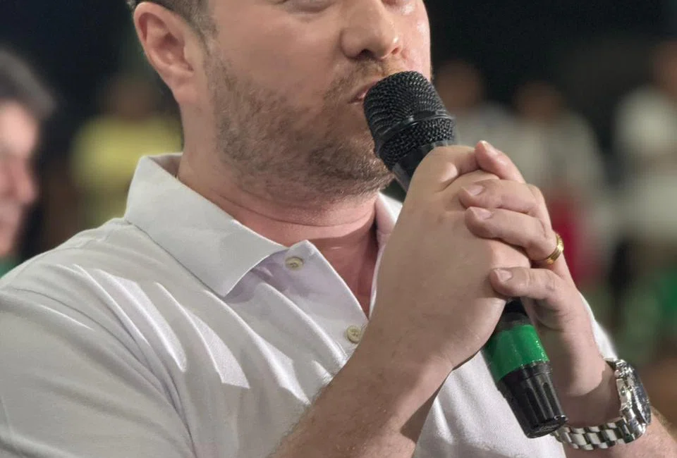 Ginásio Dídimo de Castro fica lotado durante lançamento das pré-candidaturas de Themistocles Filho e Marco