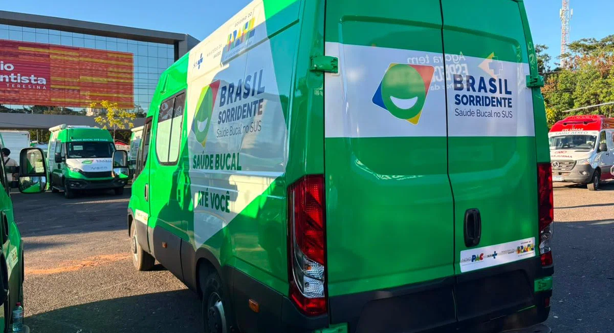 Esperantina recebe Unidade Odontológica Móvel para fortalecer a saúde bucal