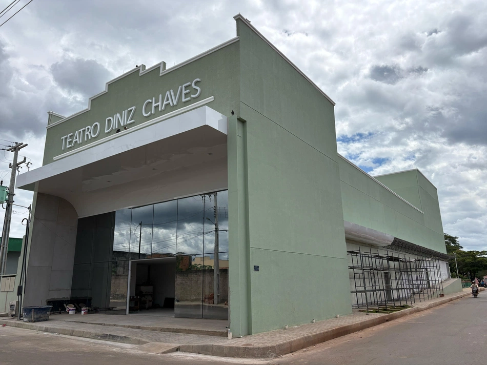 Gestão da prefeita Ivanária Sampaio acelera obras estruturantes em Esperantina