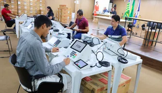 TRE-PI realiza simulado com urnas eletrônicas para as eleições de 2026