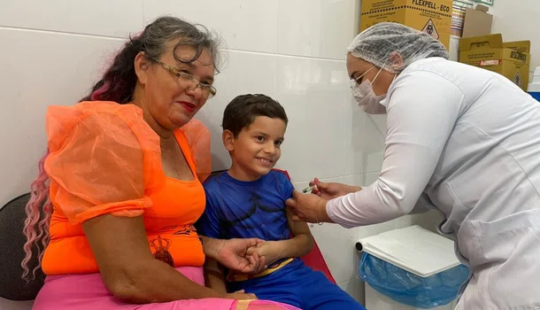 FMS reforça vacinação de crianças e adolescentes durante férias escolares em Teresina