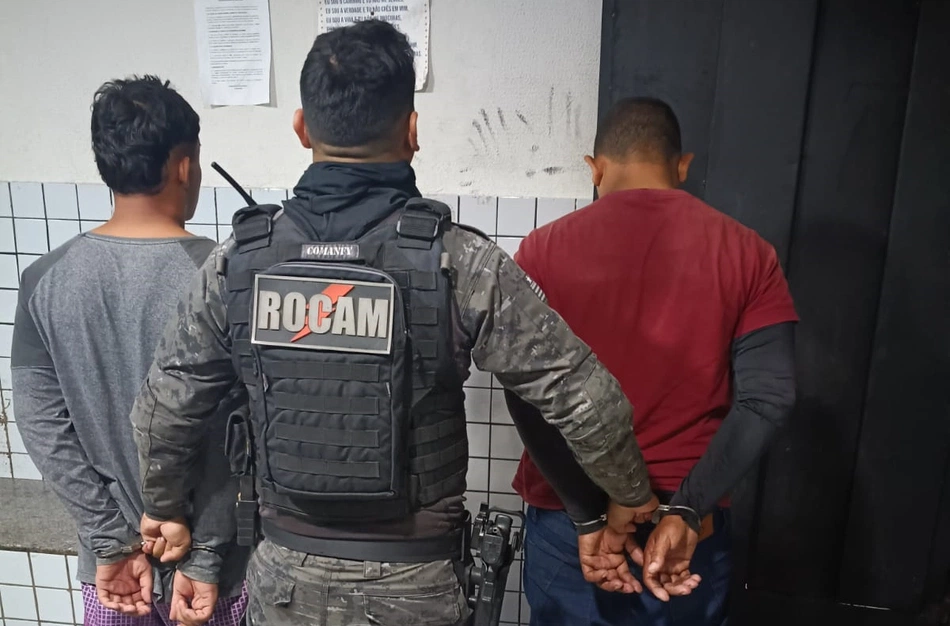 Polícia Militar prende dois suspeitos de roubar motocicleta na zona Leste de Teresina