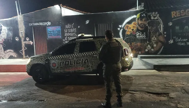 Polícia Militar prende homem por maus-tratos contra cadela com pata fraturada na Zona Norte de Teresina
