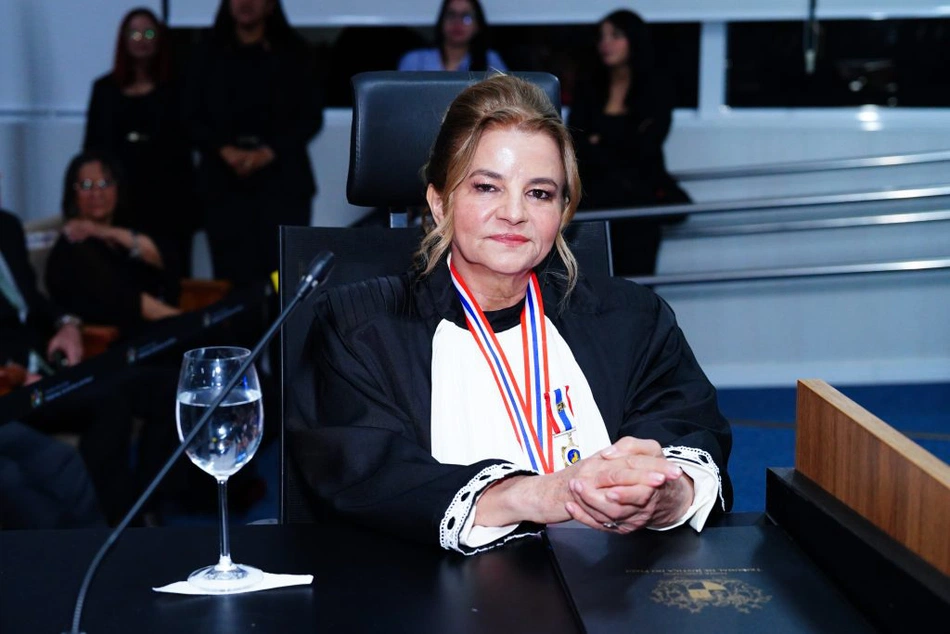 Desembargadora Maria Luíza Moura é empossada em solenidade no TJPI