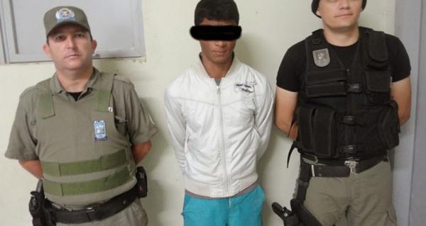 Acusado preso pela polícia.(Imagem:Reprodução) Acusado preso pela polícia.(Imagem:Reprodução)