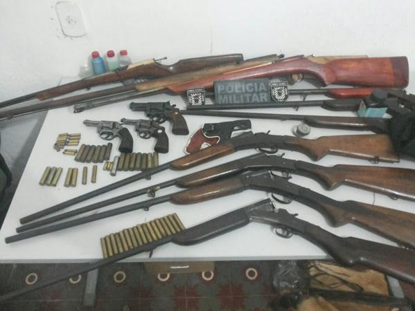 Armas apreendidas(Imagem:Divulgação) Armas apreendidas(Imagem:Divulgação)