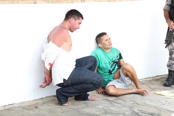 bandidos são baleados durante tentativa de assalto(Imagem:Renayra de Sá) bandidos são baleados durante tentativa de assalto(Imagem:Renayra de Sá)