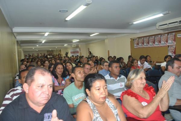 Cerca de 400 petistas participaram da reunião.(Imagem:Reprodução) Cerca de 400 petistas participaram da reunião.(Imagem:Reprodução)