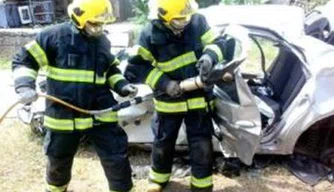 Curso de resgate veicular do Corpo de Bombeiros