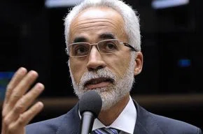Deputado Jesus Rodrigues.