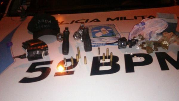 Drogas e armas de fogo apreendidas(Imagem:Reprodução) Drogas e armas de fogo apreendidas(Imagem:Reprodução)