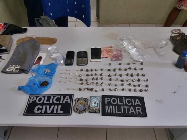 Drogas encontradas com Cleiton dos Santos Silva(Imagem:Reprodução) Drogas encontradas com Cleiton dos Santos Silva(Imagem:Reprodução)