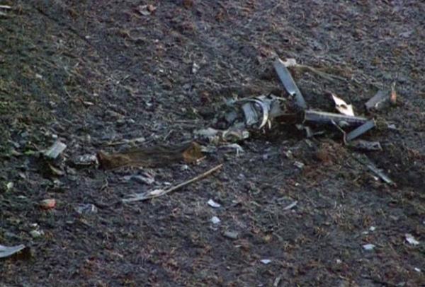 Imagem aérea mostra destroços de helicóptero nos EUA; queda matou piloto e duas enfermeiras(Imagem:reprodução)