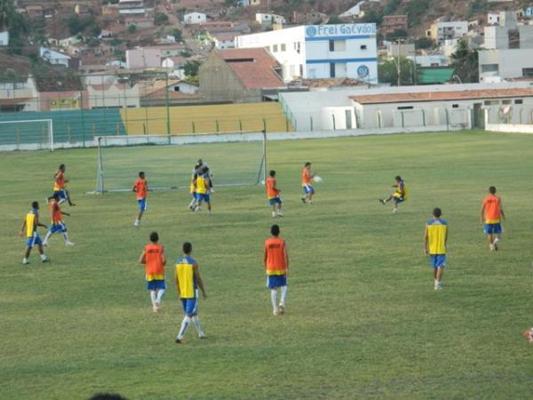 Jogadores teinam visando a partida deste sábado(Imagem:Reprodução) Jogadores teinam visando a partida deste sábado(Imagem:Reprodução)