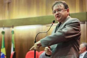 Merlong Solano