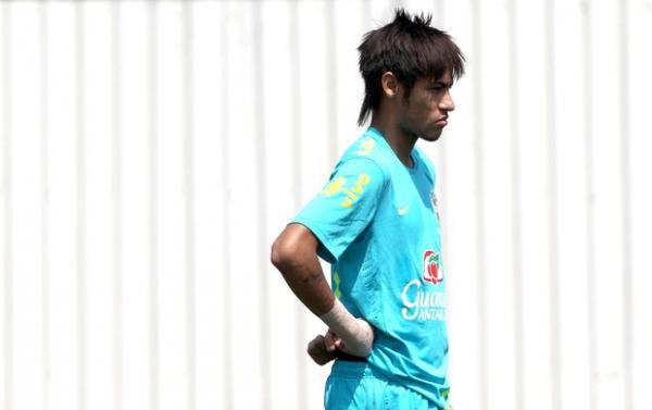 Neymar no treino da seleção brasileira, no CT do Corinthians, em São Paulo (Imagem: Mowa Press) Neymar no treino da seleção brasileira, no CT do Corinthians, em São Paulo (Imagem: Mowa Press)