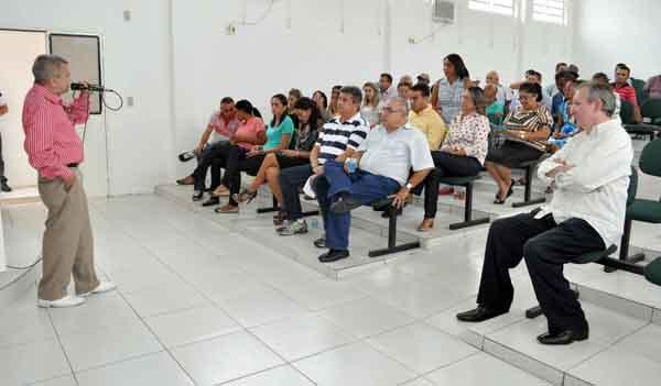 Reunião em Francinopolis.(Imagem:Raquel Muniz)