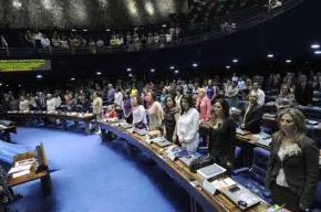 Sessão solene aconteceu no Plenário do Senado
