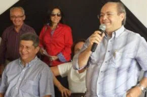 Sílvio Mendes discursa em Picos