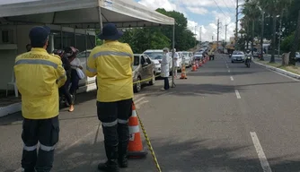 Barreiras entre Teresina e Timon têm longas filas